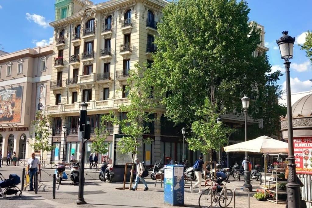 Moderno Apartamento En Pleno Centro Madrid Esterno foto