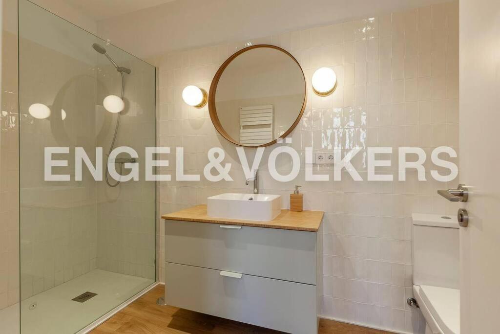 Moderno Apartamento En Pleno Centro Madrid Esterno foto