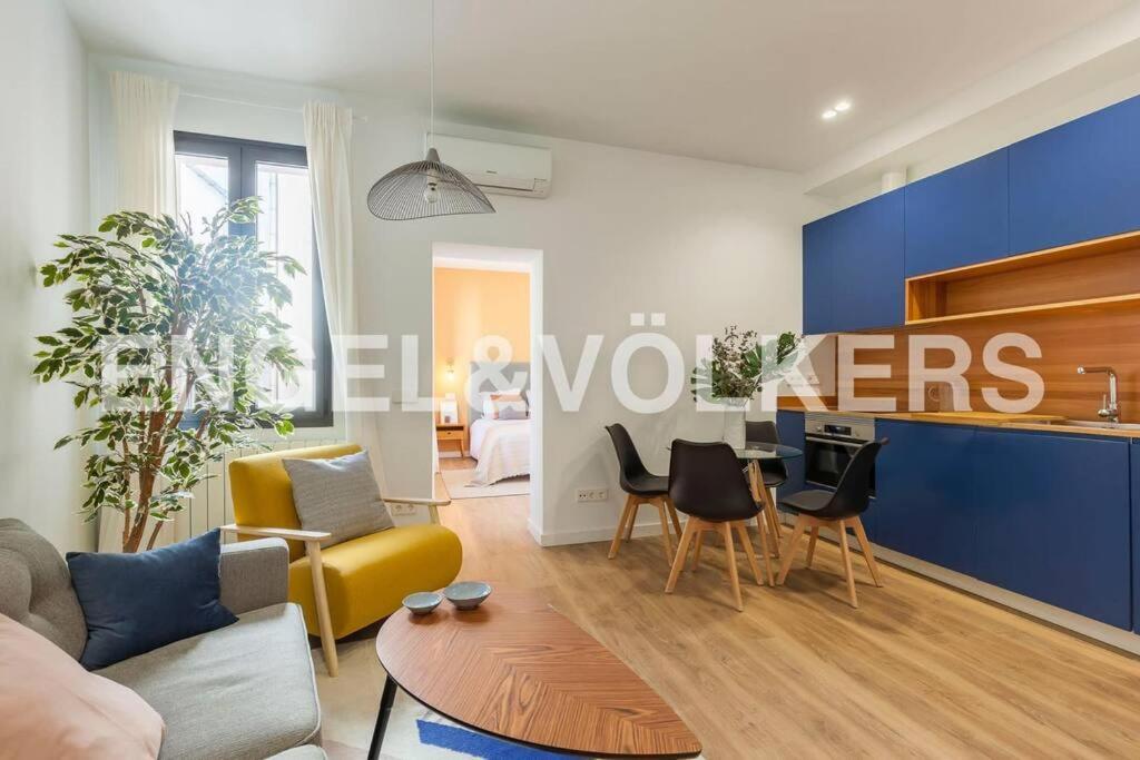 Moderno Apartamento En Pleno Centro Madrid Esterno foto