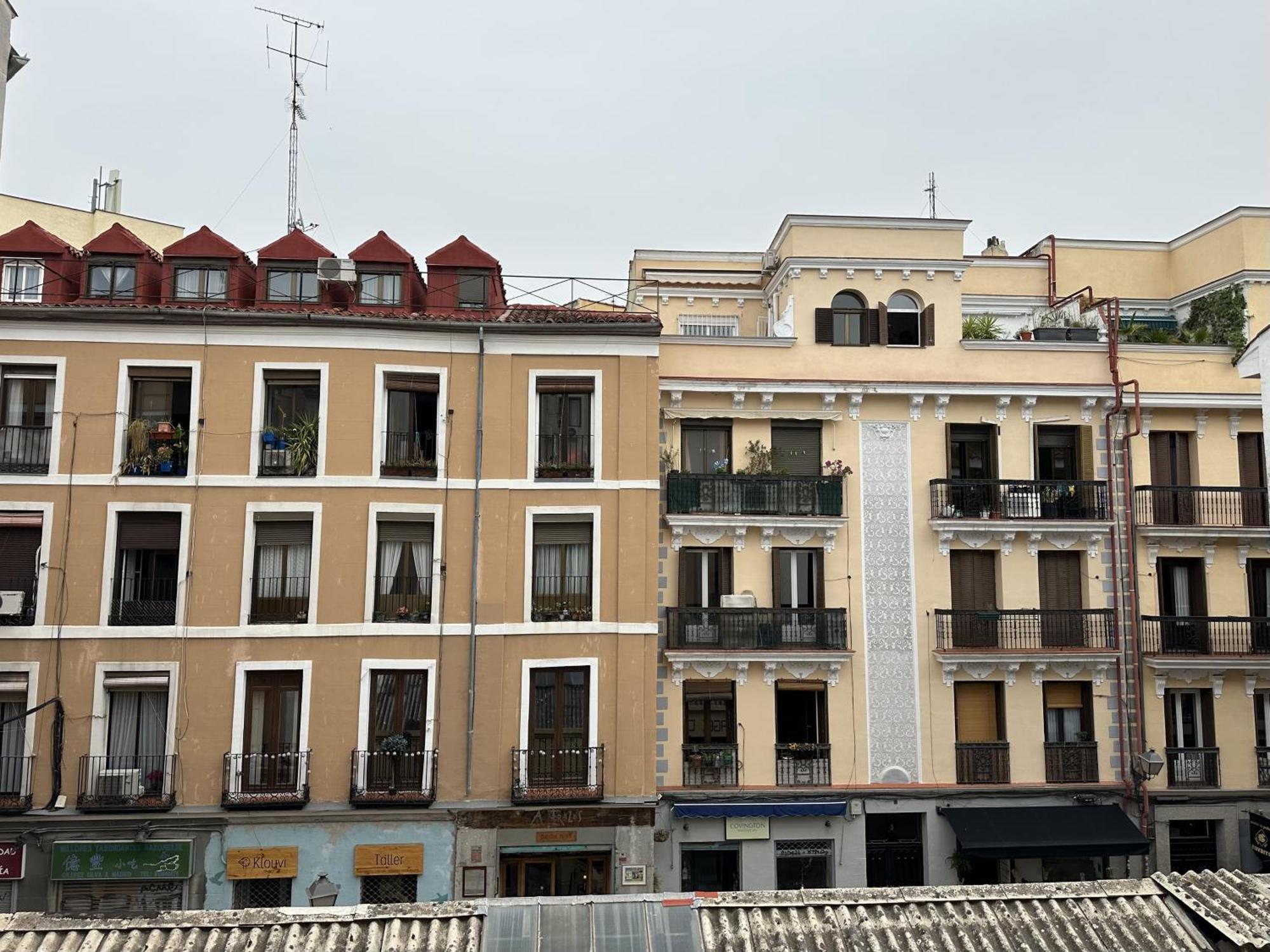 Moderno Apartamento En Pleno Centro Madrid Esterno foto