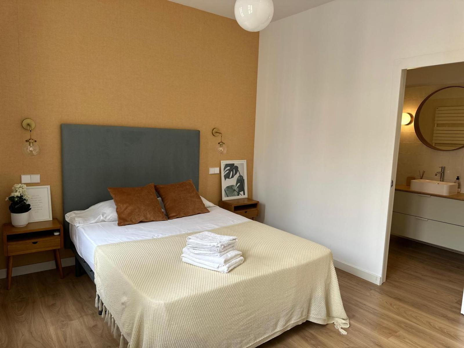 Moderno Apartamento En Pleno Centro Madrid Esterno foto