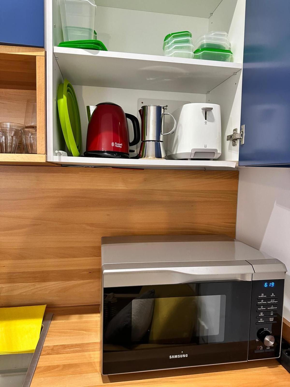 Moderno Apartamento En Pleno Centro Madrid Esterno foto