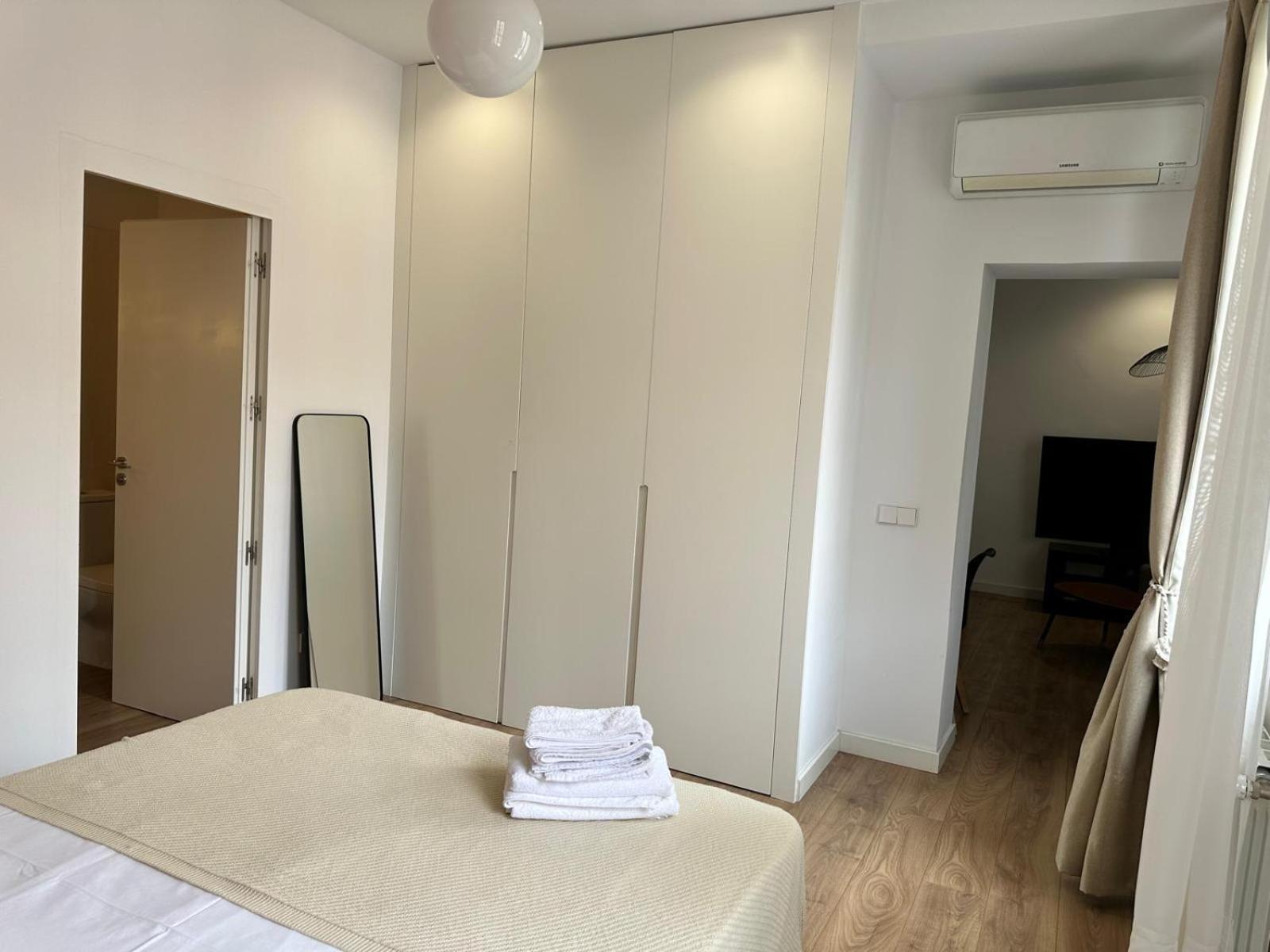 Moderno Apartamento En Pleno Centro Madrid Esterno foto